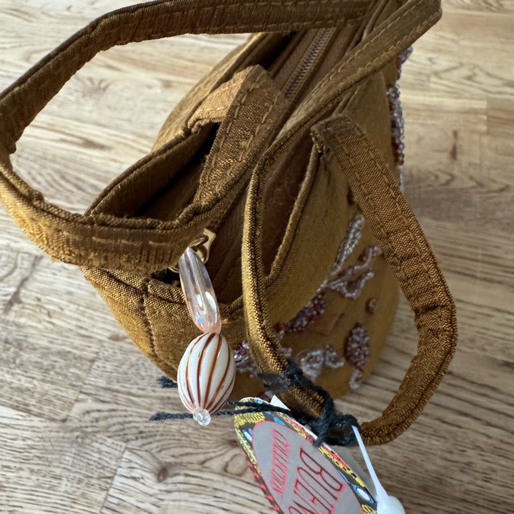 Embroidered Gold Tote Bag - Picture 4 of 4